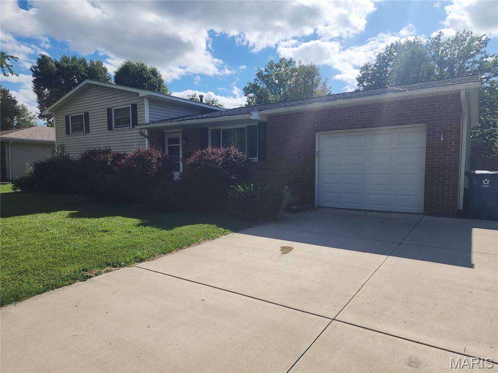 506 Texas BLVD, Bethalto, IL 62010