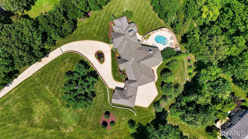 262 Dietrich RD, Ballwin, MO 63021