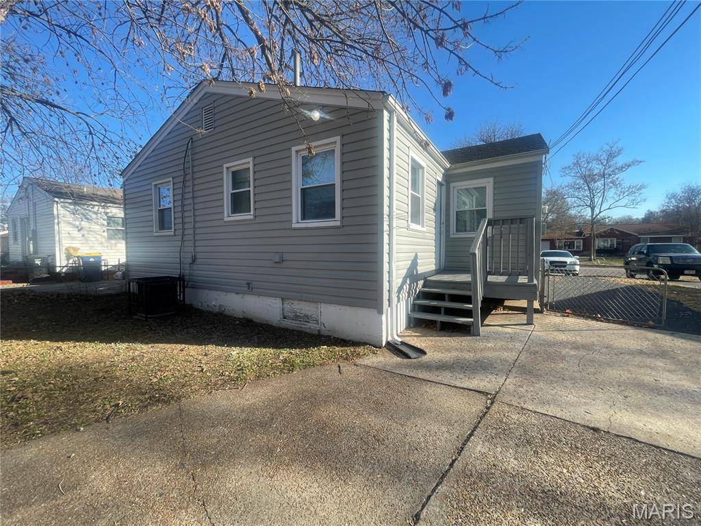 4507 Ashby RD, St Louis, MO 63074