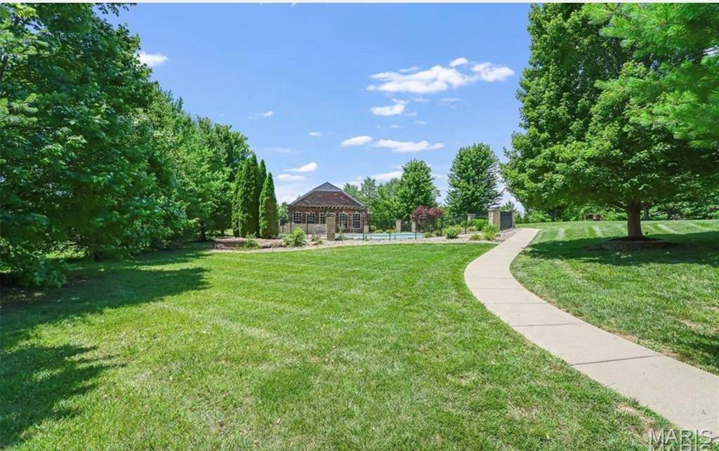 4205 Cassatt CT, Swansea, IL 62226