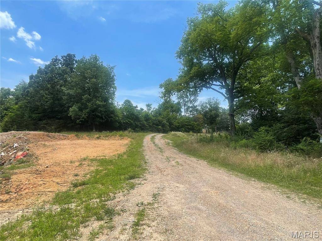 2318 N Main ST, Poplar Bluff, MO 63901