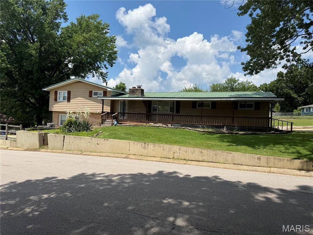 1100 Home AVE, Waynesville, MO 65583