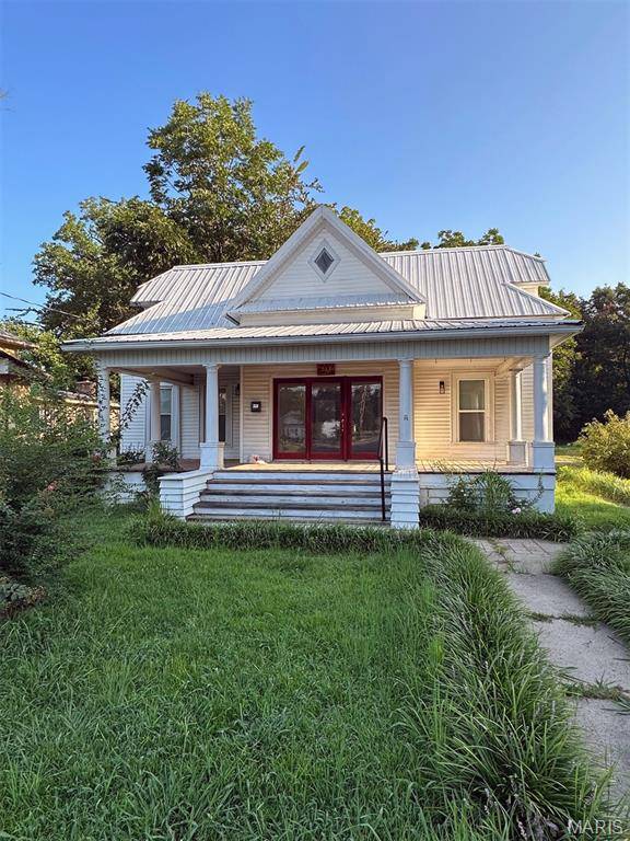 333 E Stoddard ST, Dexter, MO 63841