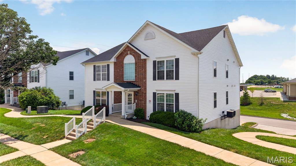 10 Homefield Gardens DR #17N, O'fallon, MO 63366