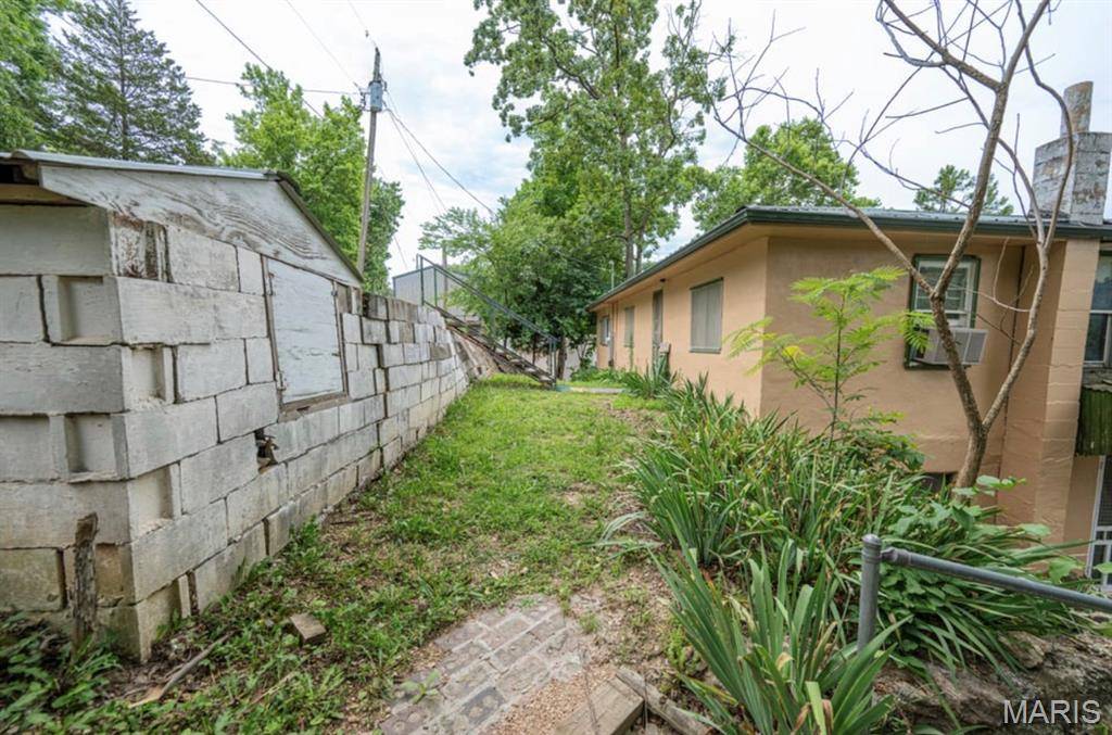 30032 Oak Knoll, Rocky Mount, MO 65072
