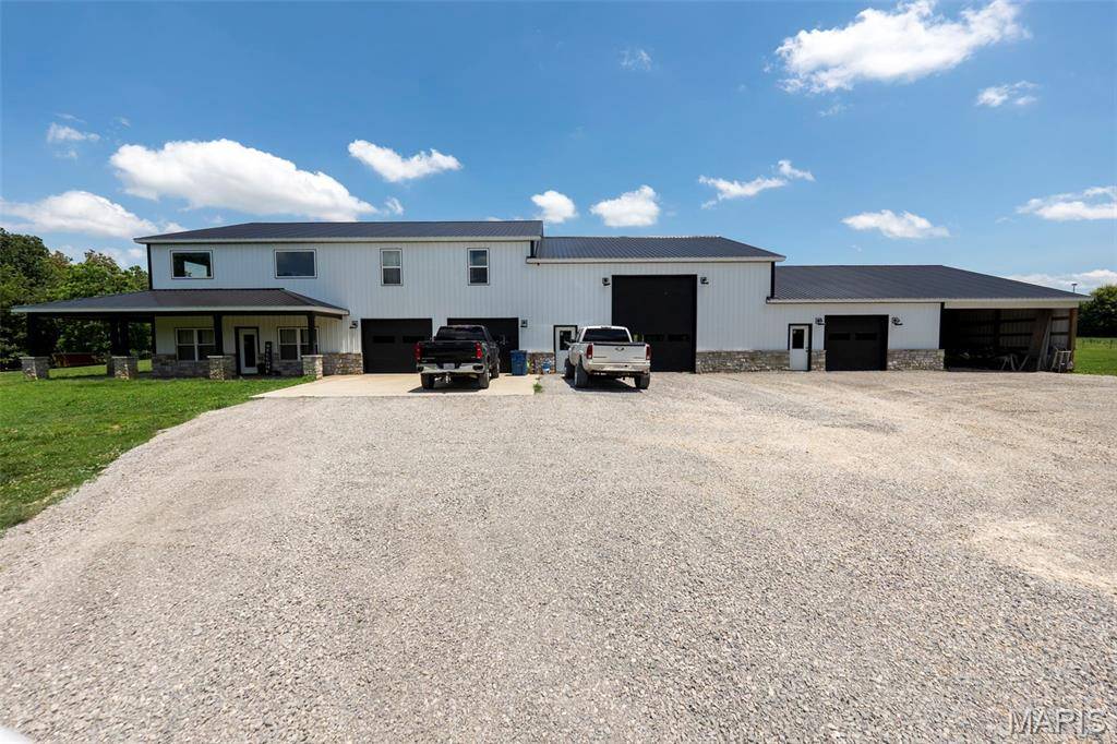 284 Ridge RD, Oak Ridge, MO 63769