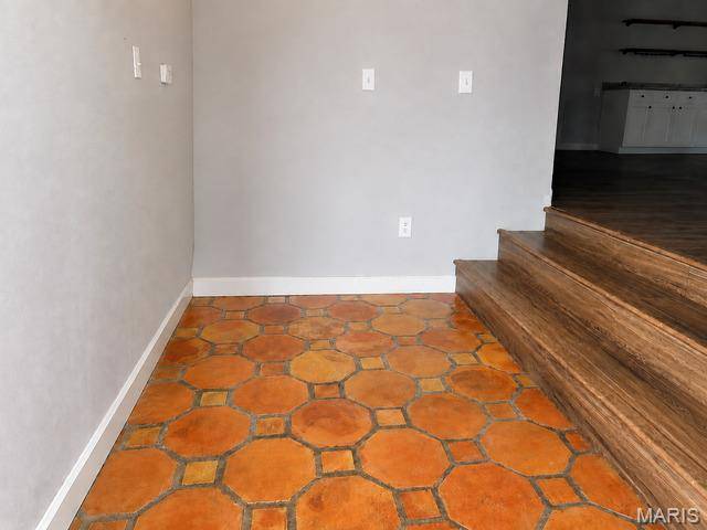 39705 Bernard RD, Malden, MO 63863