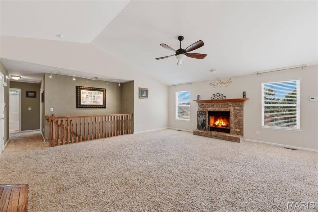 48 Aspen Ridge CT, St Peters, MO 63376