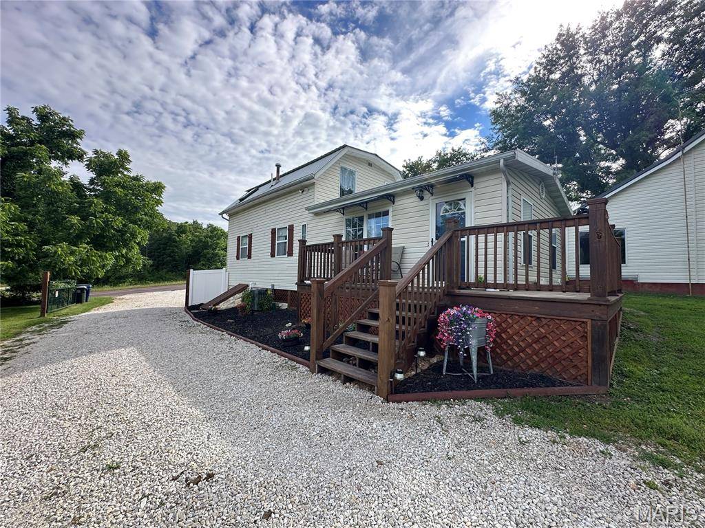 23454 Highway C, Belle, MO 65013