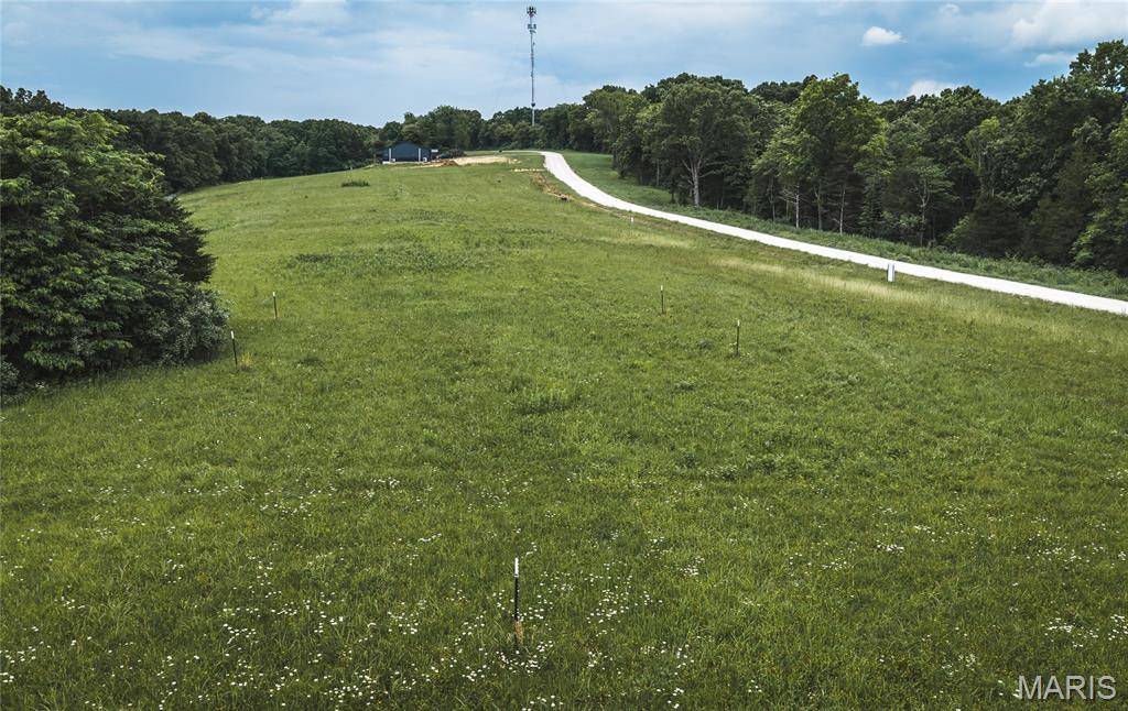 5248 Hobby Farms Rd, De Soto, MO 63020