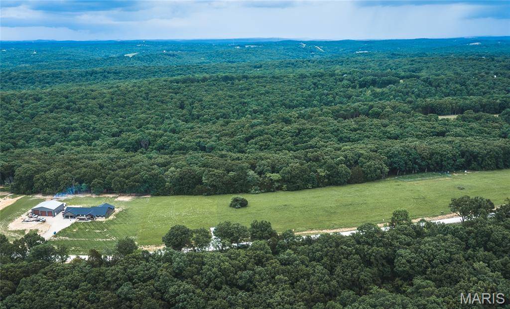 5248 Hobby Farms Rd, De Soto, MO 63020