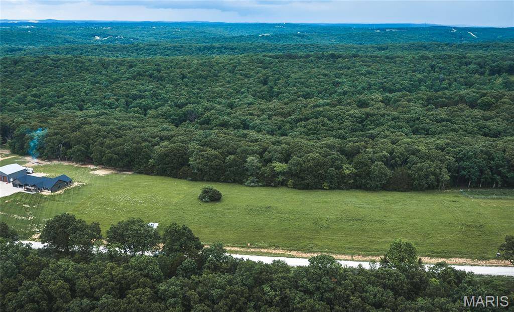 5248 Hobby Farms Rd, De Soto, MO 63020
