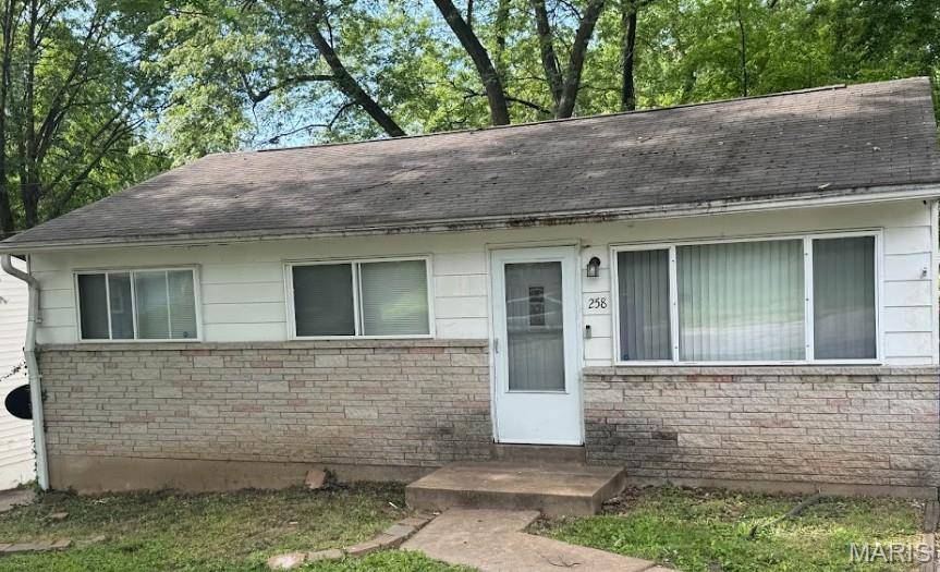 258 Becker DR, Hazelwood, MO 63135