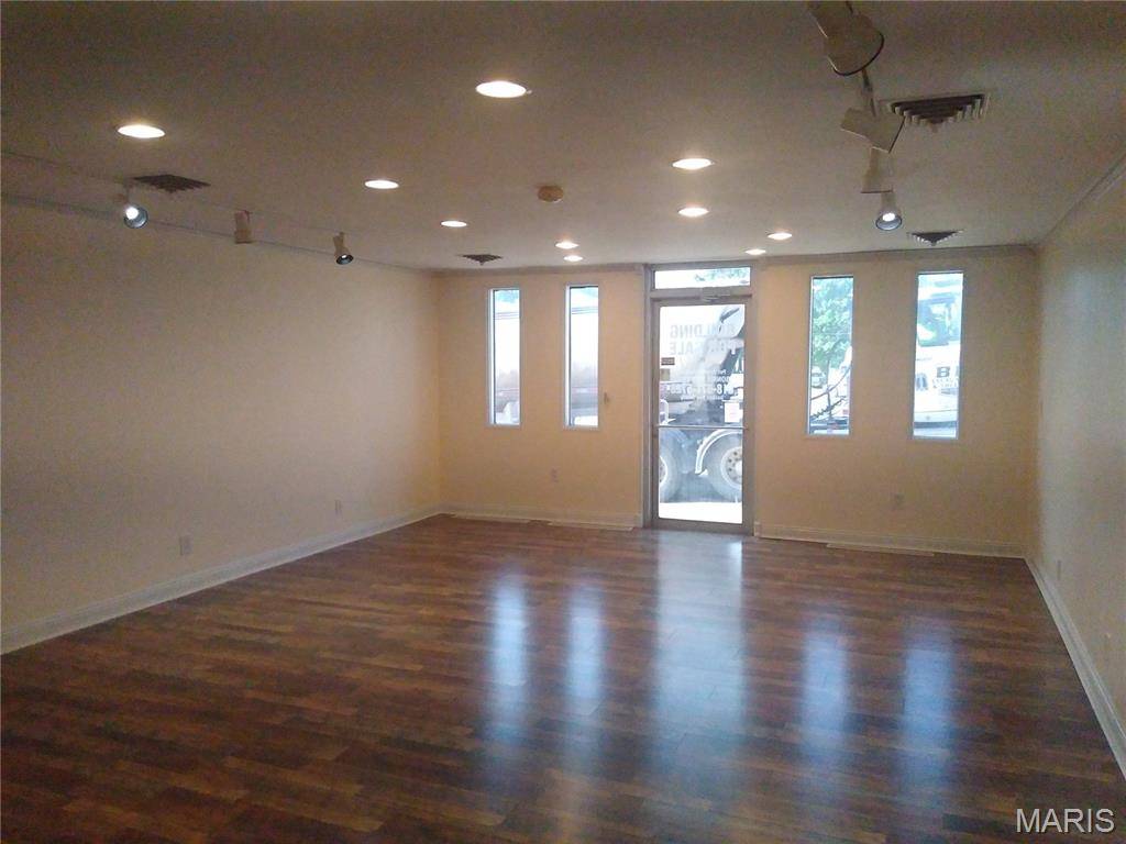 301 W Broadway ST, Steeleville, IL 62288