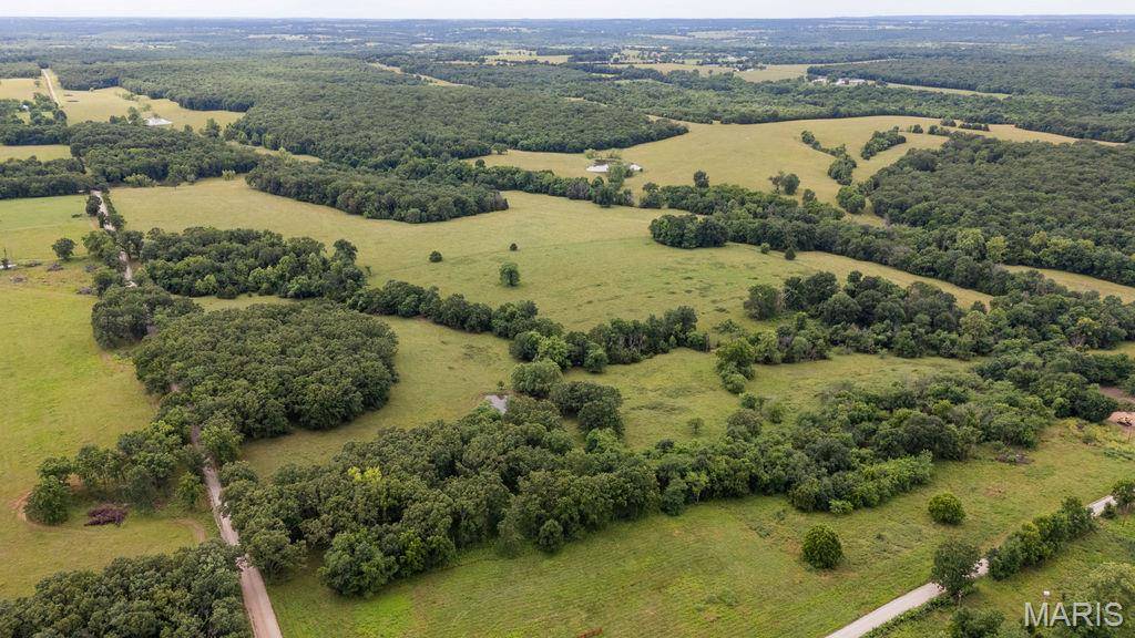 30 +/- AC S 220th RD, Halfway, MO 65663