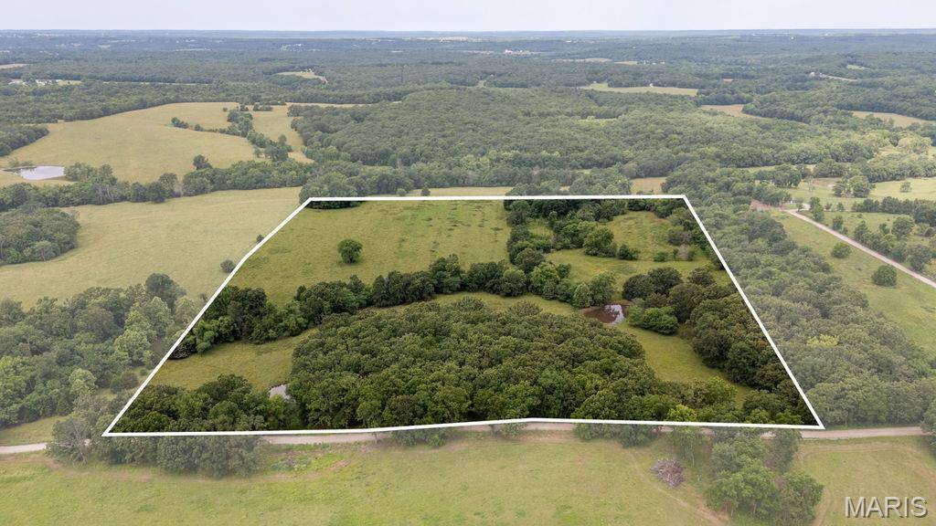 30 +/- AC S 220th RD, Halfway, MO 65663