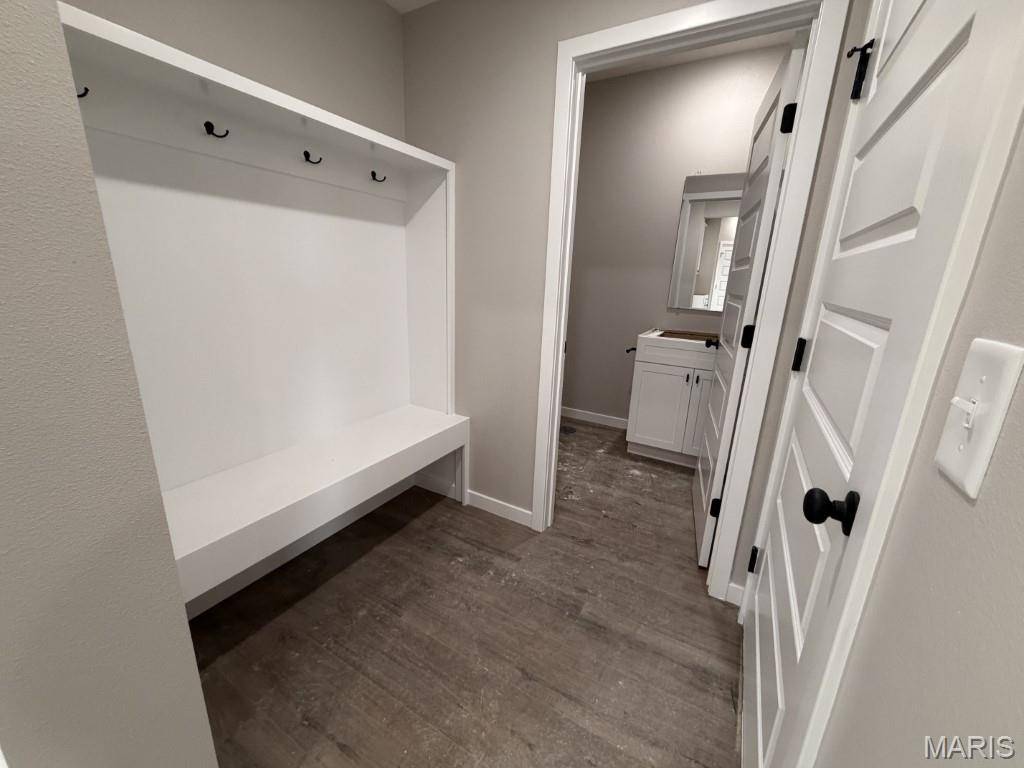939 Holstein, Marshfield, MO 65706
