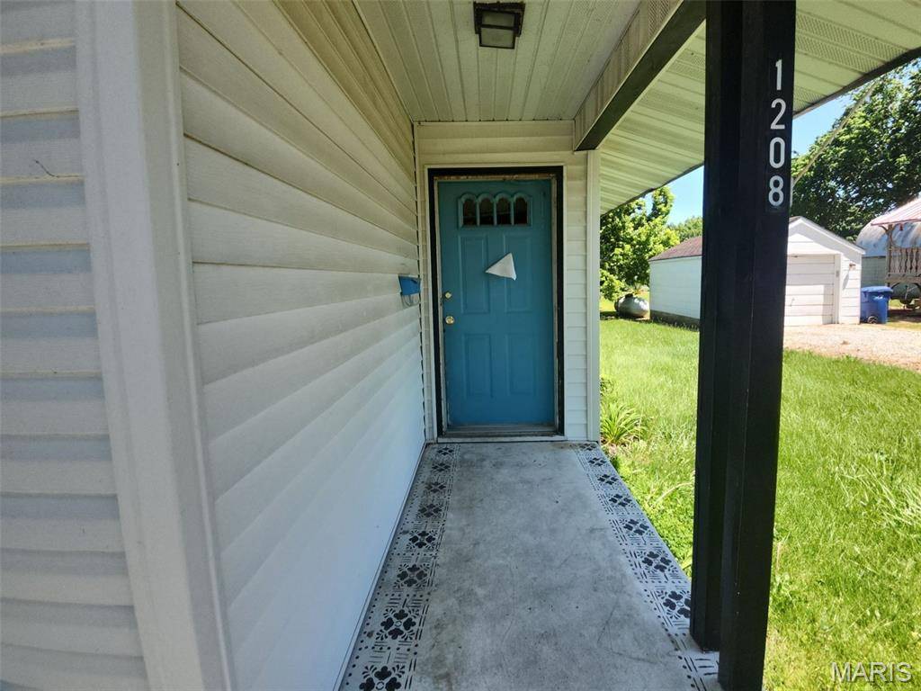 1208 Thomasville RD, Houston, MO 65483