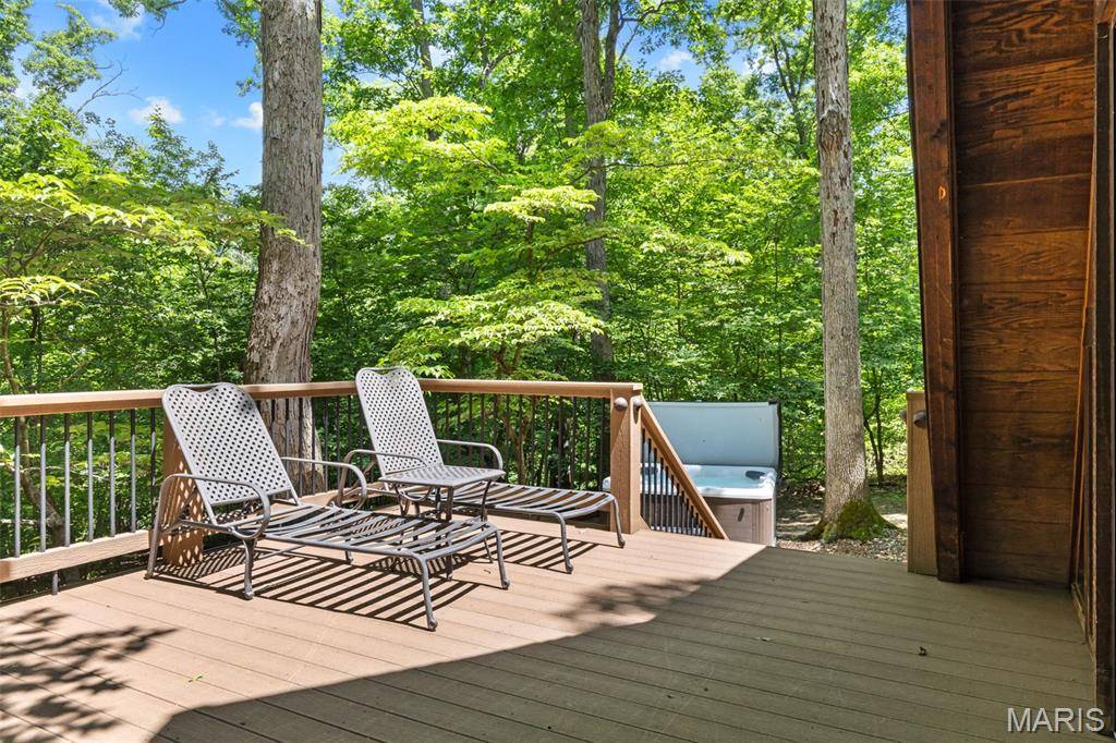 632 Wunderbar Point DR, Innsbrook, MO 63390