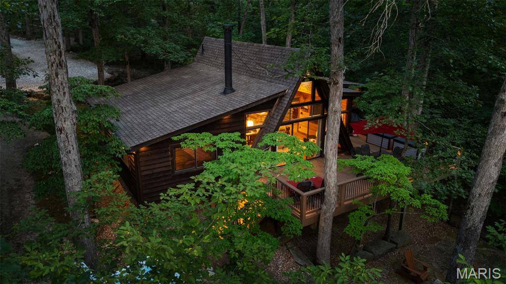 632 Wunderbar Point DR, Innsbrook, MO 63390