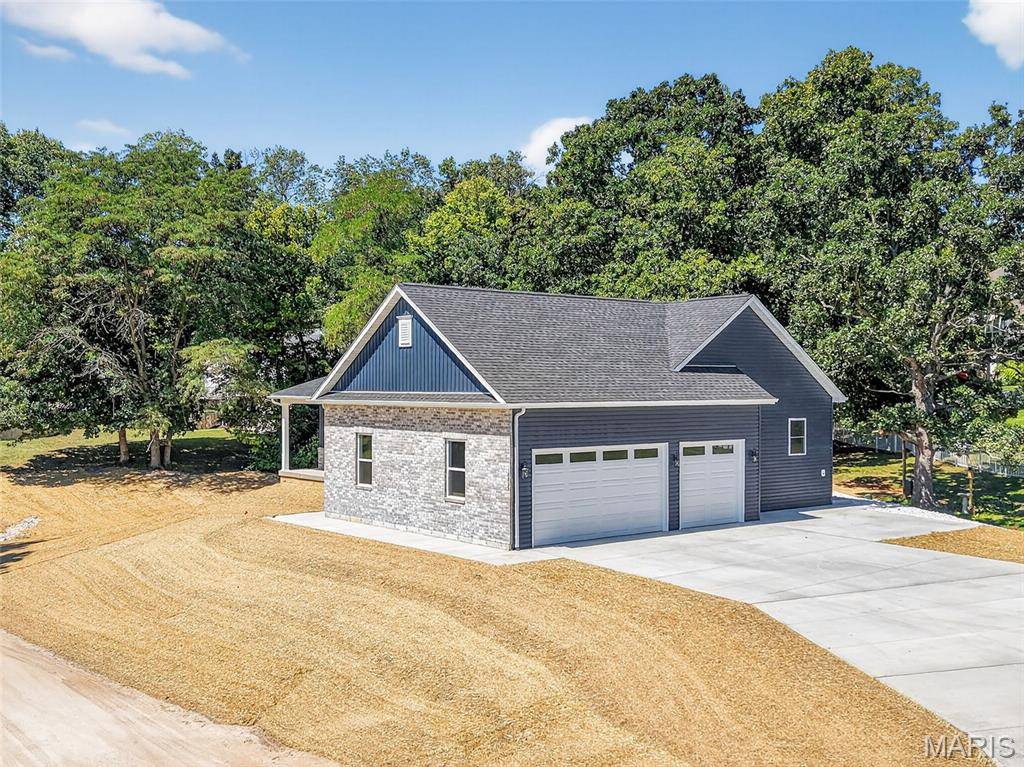 130 Bristol Ridge DR, Troy, MO 63379