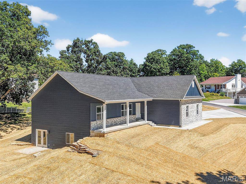 130 Bristol Ridge DR, Troy, MO 63379