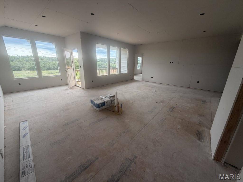 910 Shorthorn, Marshfield, MO 65706