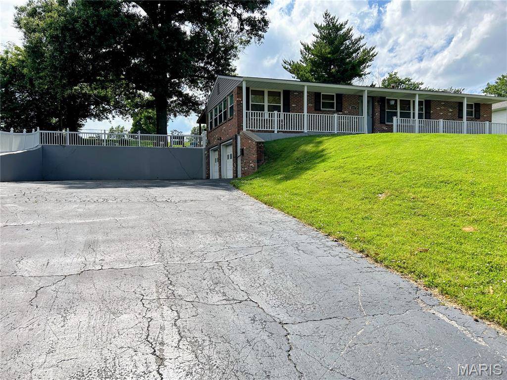 1107 Virginia AVE, Crystal City, MO 63019