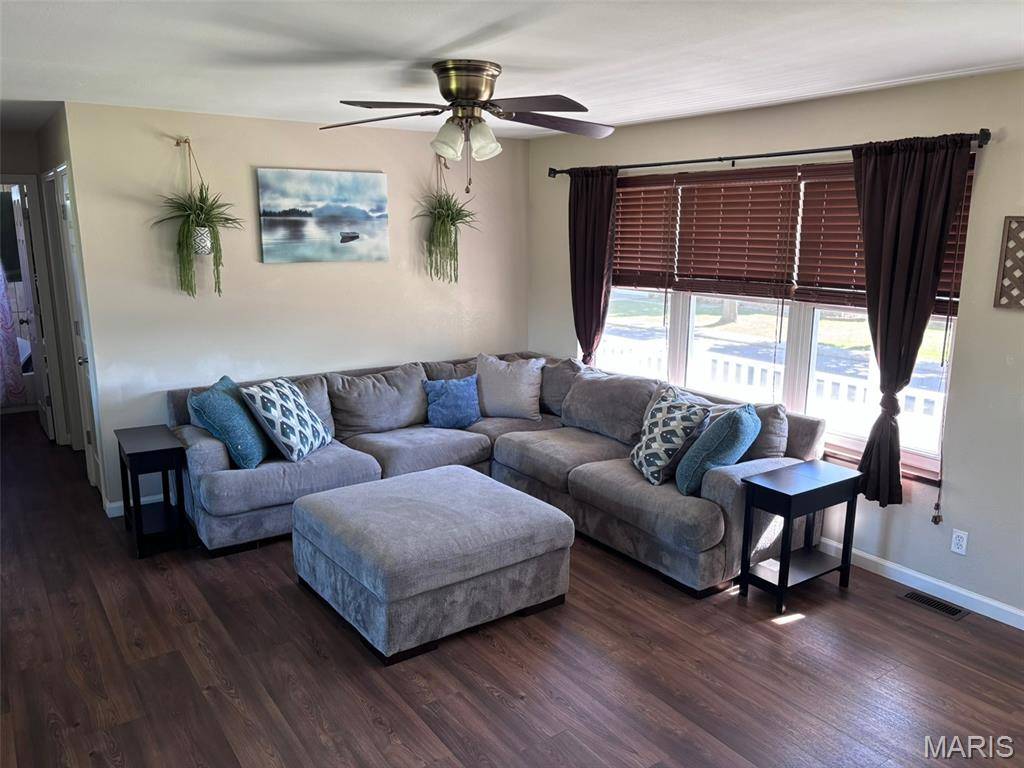 1107 Virginia AVE, Crystal City, MO 63019
