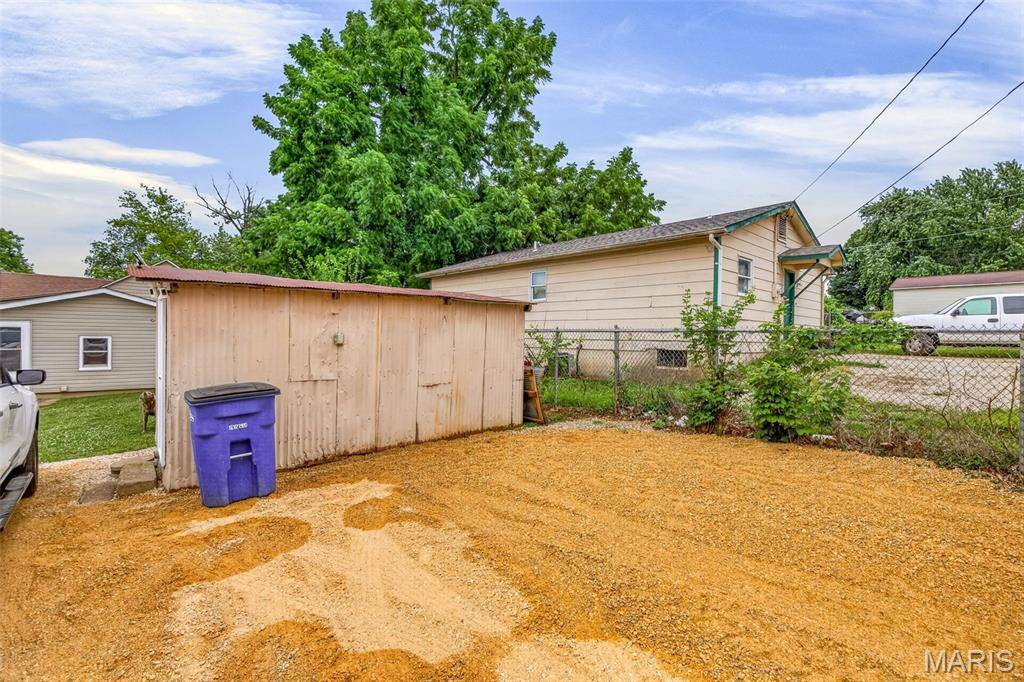 505 S Vandervoot ST, Desloge, MO 63601