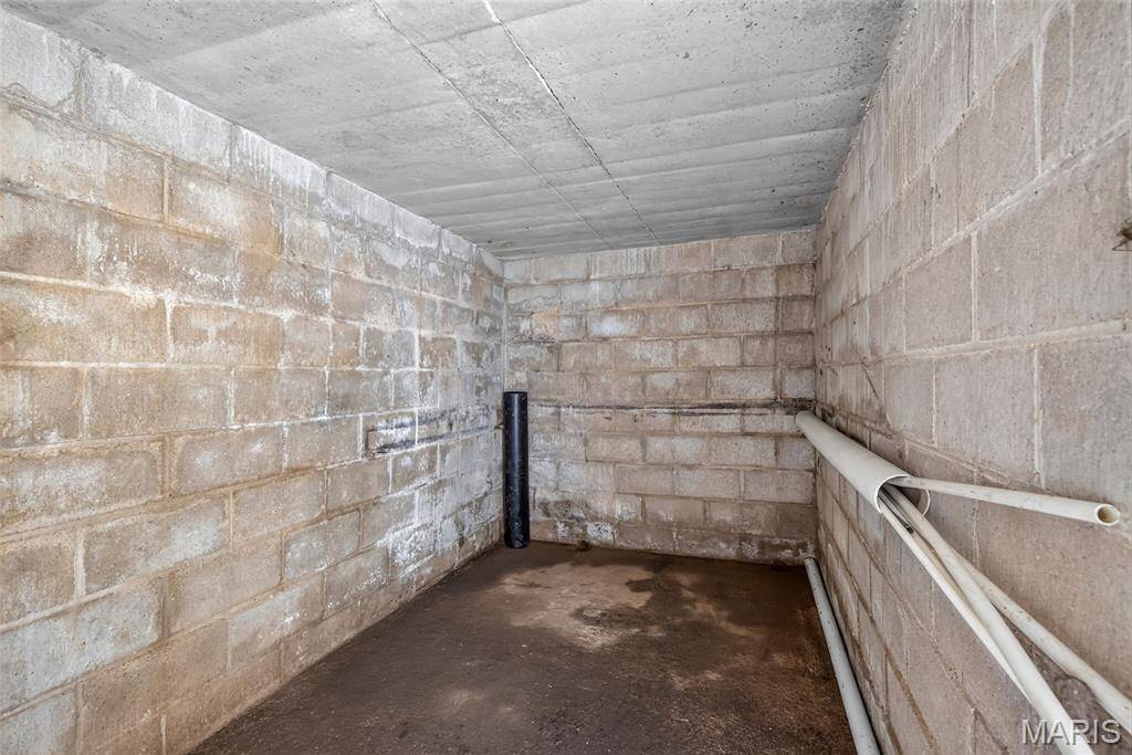 505 S Vandervoot ST, Desloge, MO 63601