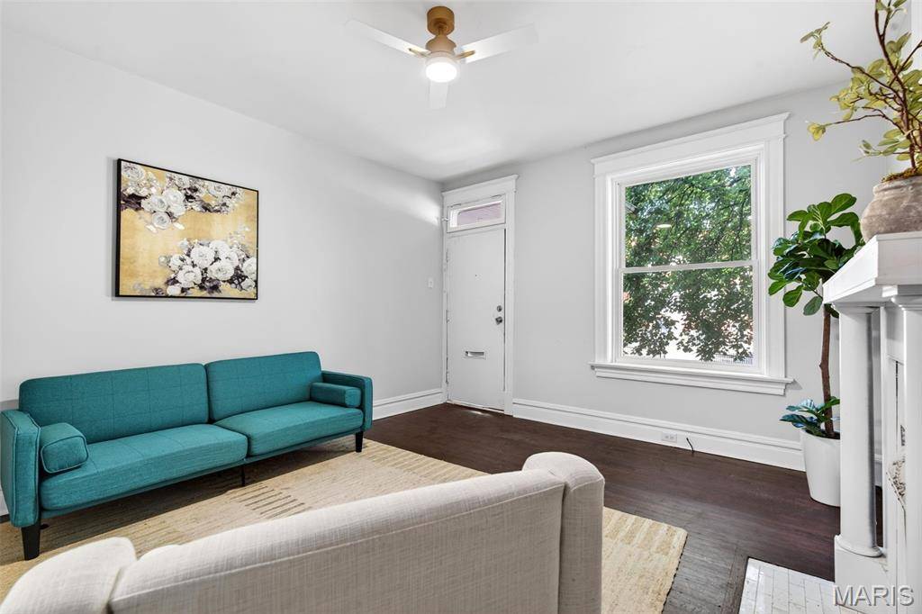 3423 Giles AVE, St Louis, MO 63116
