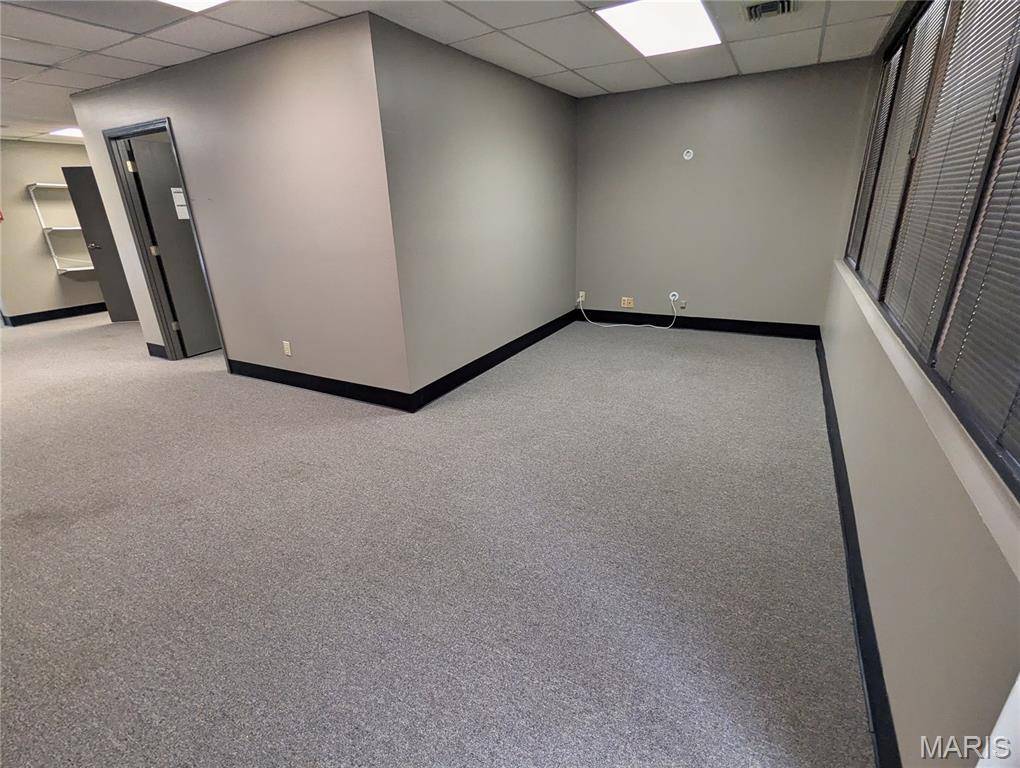 410 sovereign CT #4, St Louis, MO 63011