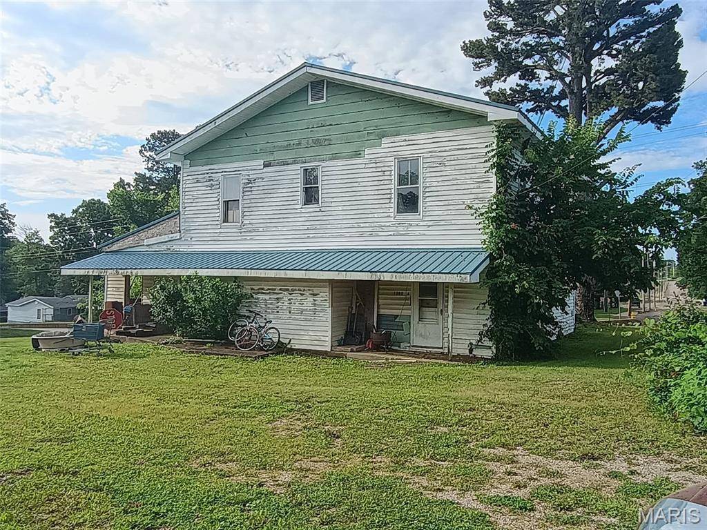 1302 W Franklin ST, Salem, MO 65560