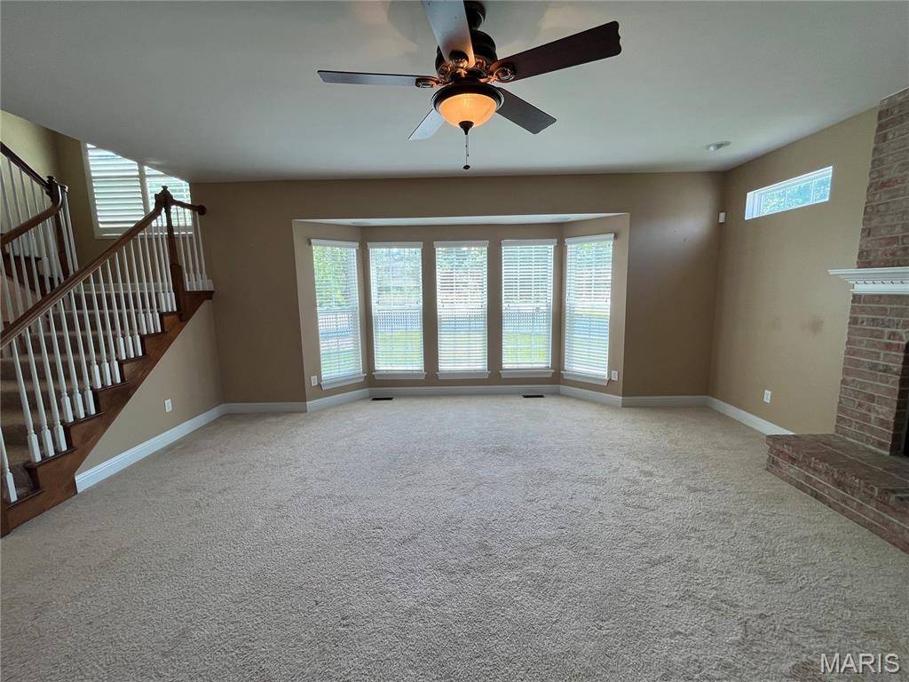 102 Riparian DR, O'fallon, MO 63368