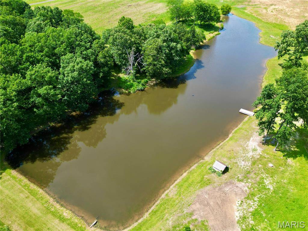 688 Donnell AVE, Sorento, IL 62086