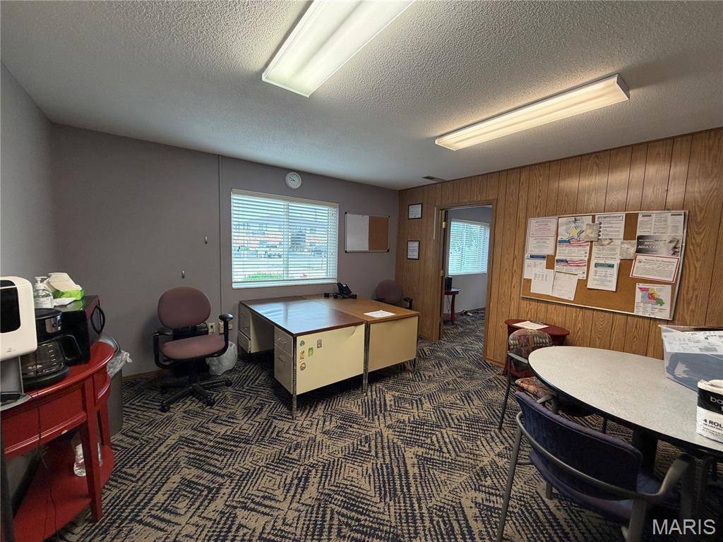 2 Melgrove Pl, Hannibal, MO 63401