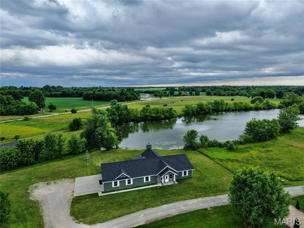 11120 Lakeshore, Hannibal, MO 63401