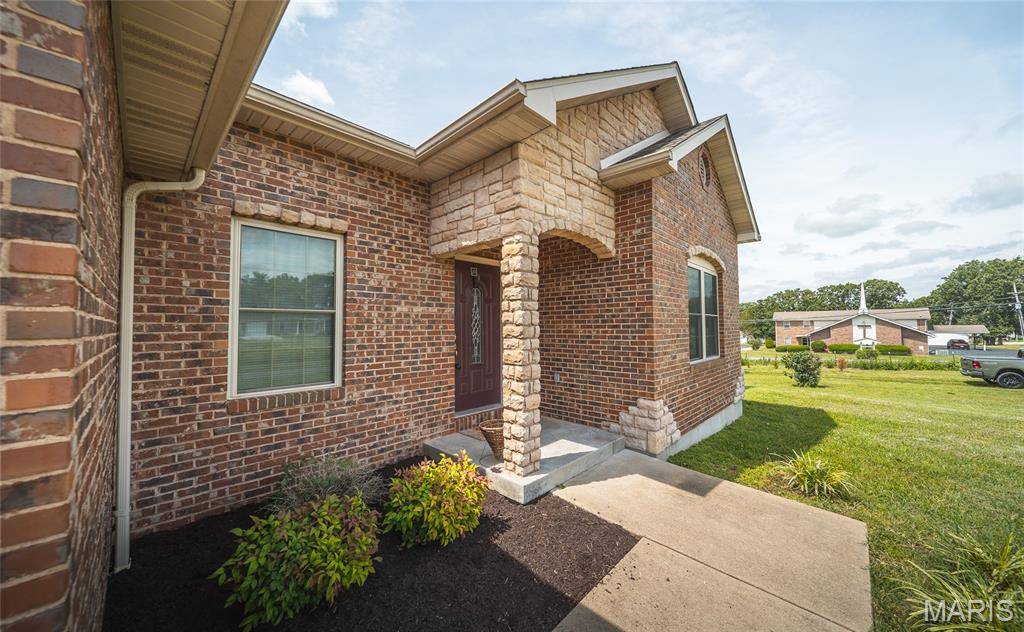 501 Fleenor RD, Cuba, MO 65453