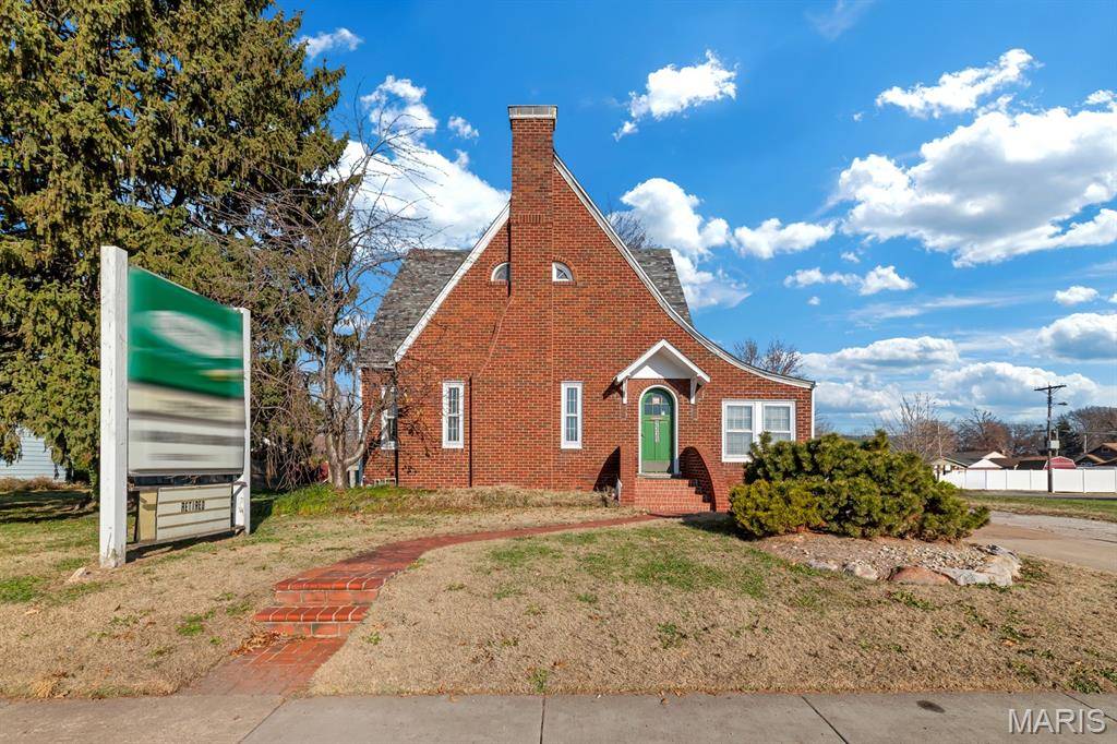 2335 Pontoon RD, Granite City, IL 62040