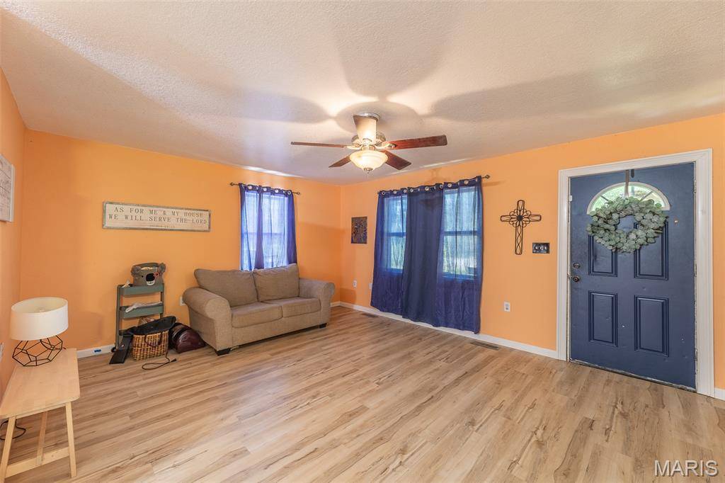 1626 Highway 142, Poplar Bluff, MO 63901