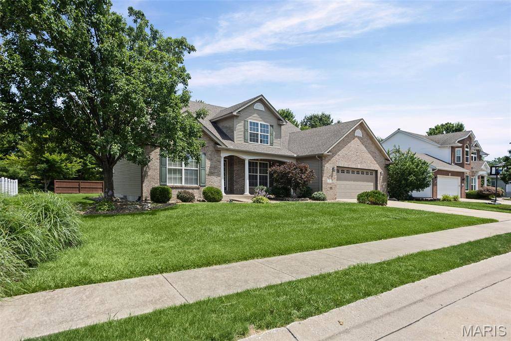30 Brookshire LN, Edwardsville, IL 62025