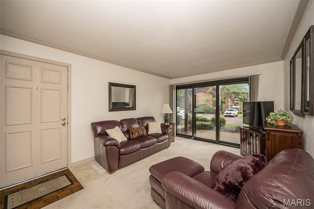 1090 Mersey Bend DR #A, St Louis, MO 63129