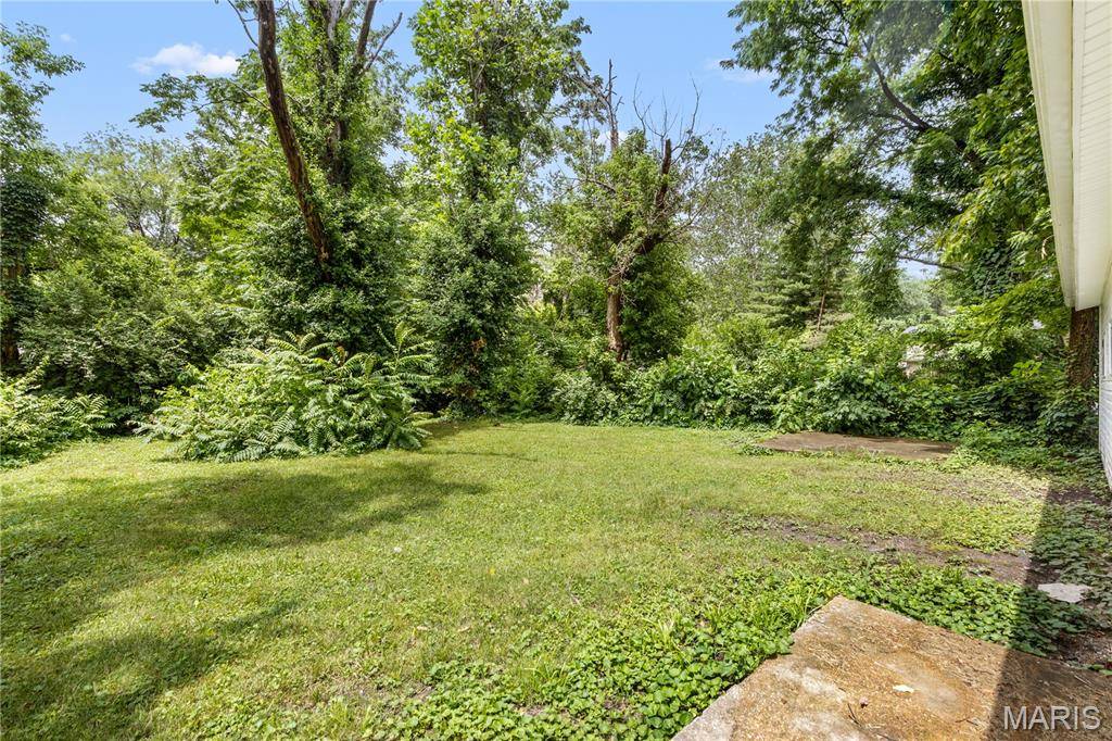 121 Cady DR, Calverton Park, MO 63135