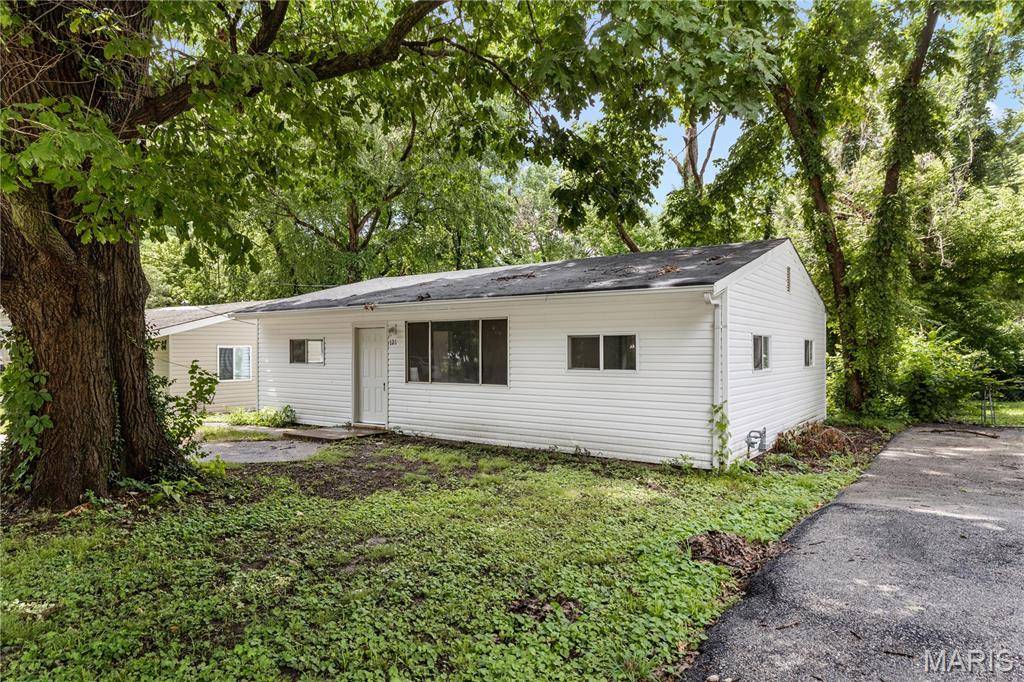 121 Cady DR, Calverton Park, MO 63135