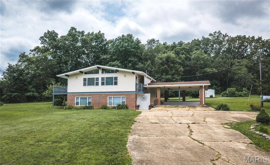 2175 Lone Wolf DR, Cuba, MO 65453