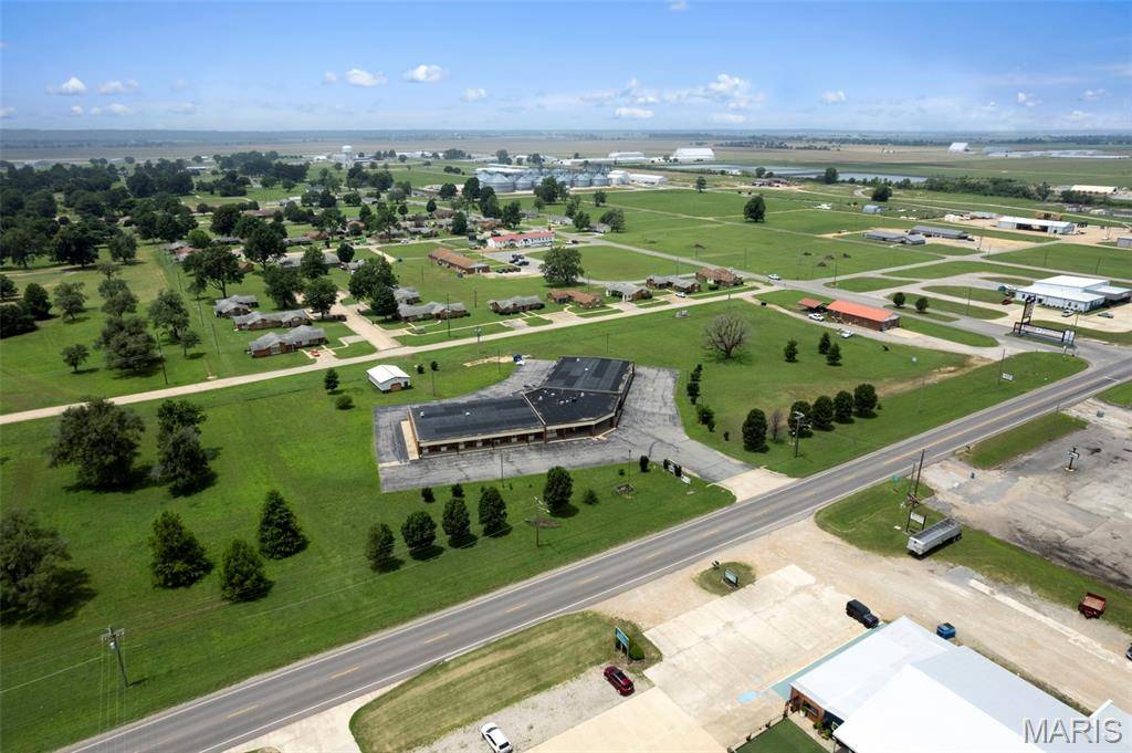 2889 N Douglas, Malden, MO 63863
