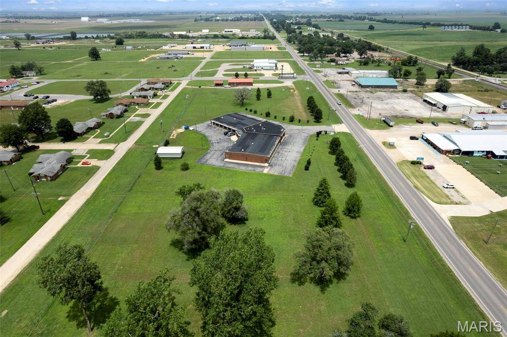 2889 N Douglas, Malden, MO 63863