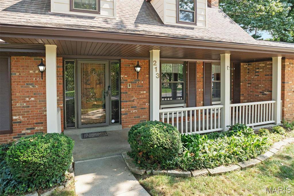 213 Warrensburg DR, Belleville, IL 62223
