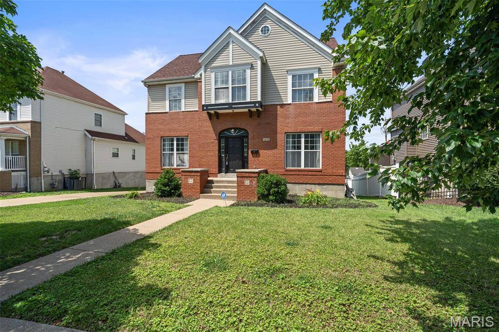 2915 Saint Vincent AVE, St Louis, MO 63104